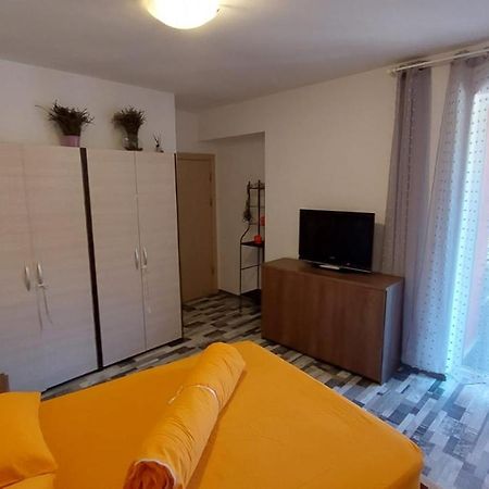 Apartament Ovo 시나이아 외부 사진